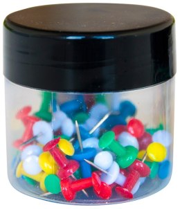 Pinezki beczułki Q-CONNECT, w plastikowym słoiku, 60szt., mix kolorów