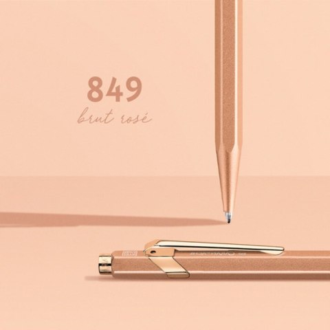 Długopis CARAN D'ACHE 849 Brut Rose, M, w pudełku, różowe złoto