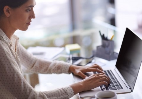 Filtr prywatyzujący 3M™ (PF140W9B), do laptopów 16:9, 14", czarny