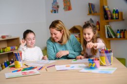 Kredki ołówkowe JOVI, trójkątne, bezdrzewne, w tubie, 84 szt., mix kolorów